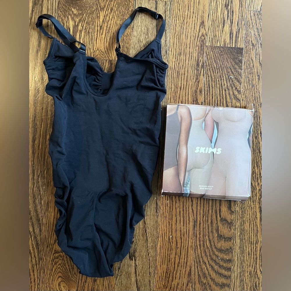đź–¤SKIMS SEAMLESS SCULPT BRIEF BODYSUIT IN ONYX 2X - Picture 2 of 5